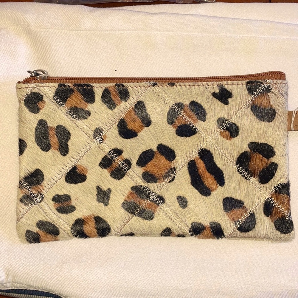Royal Standard Wristlet
